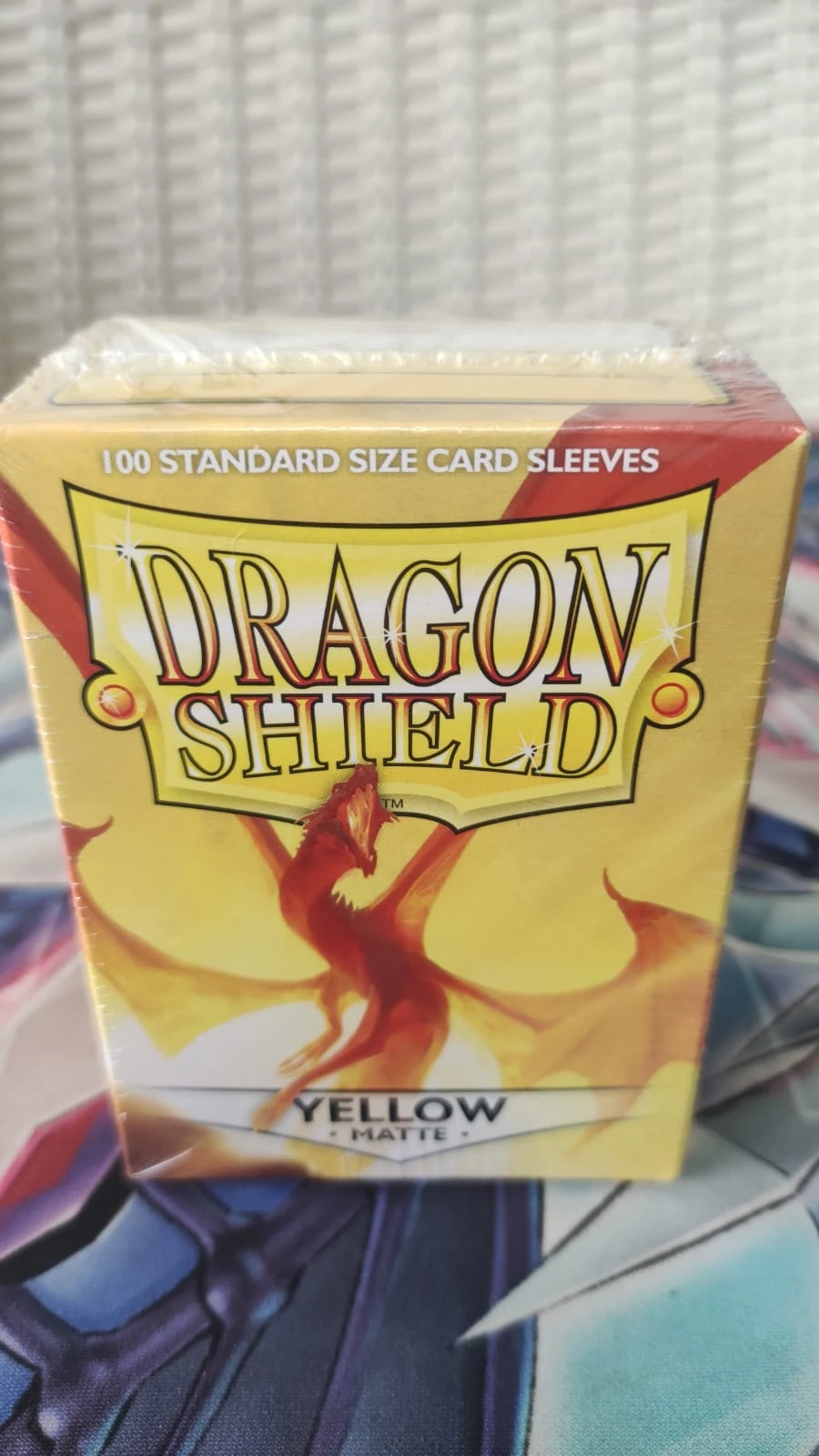 Forros Dragon Shield Standard Sleeves Matte - Yellow 100ct.