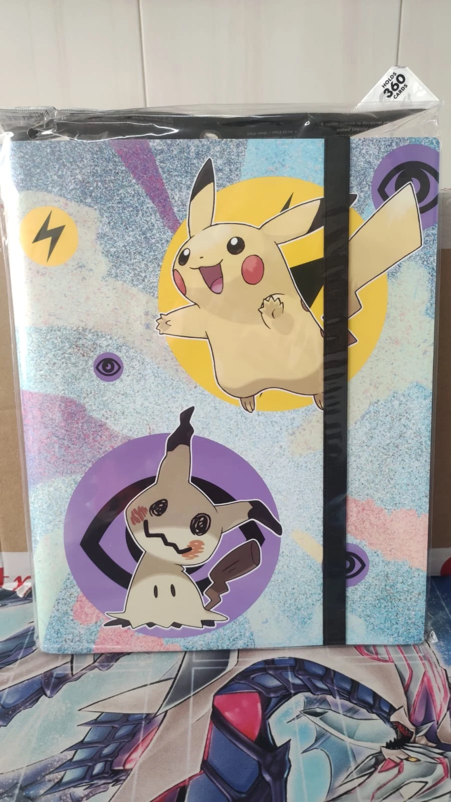 Carpeta Pokemon Ultra Pro Pikachu & Mimikyu 9-Pocket (360 cartas)