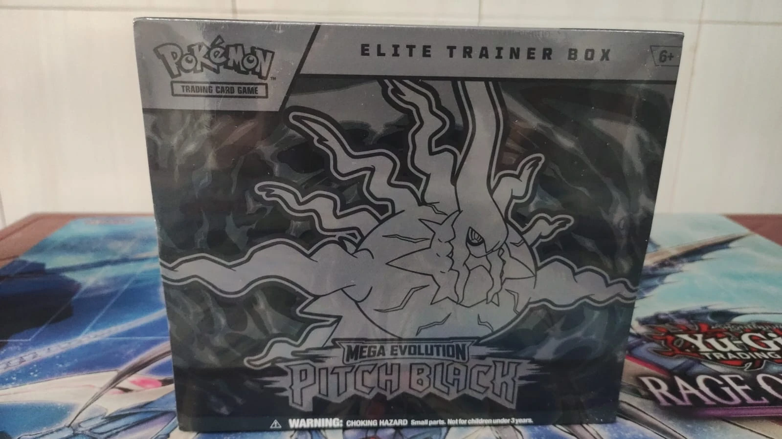 Elite Trainer Box Pitch Black
