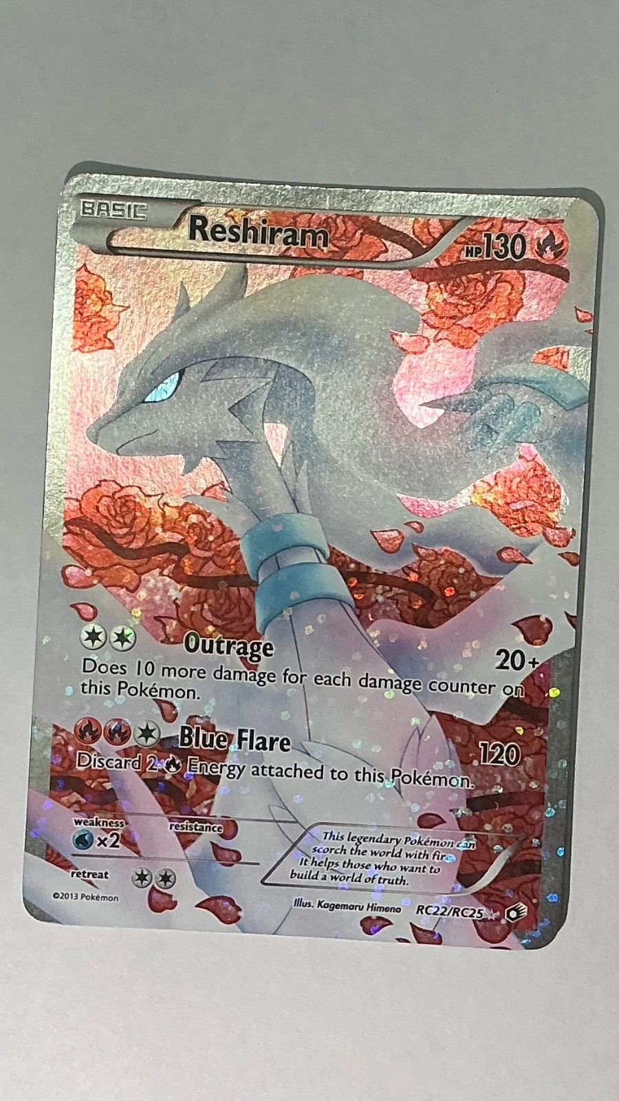 Foto real de Reshiram